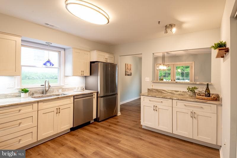 860 Boatswain Way photo 24