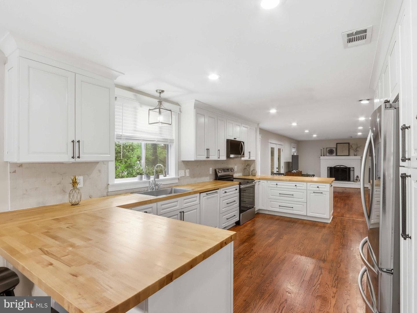 380 Sheffield Road photo 12