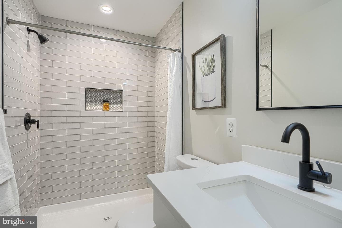 21 Jackson Avenue photo 29
