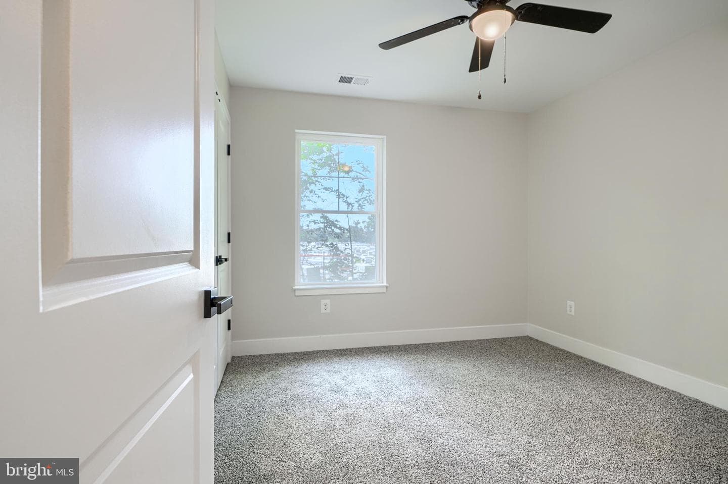 21 Jackson Avenue photo 32