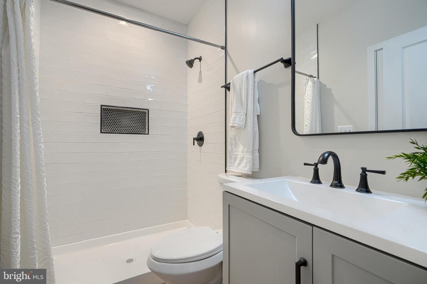 21 Jackson Avenue photo 57