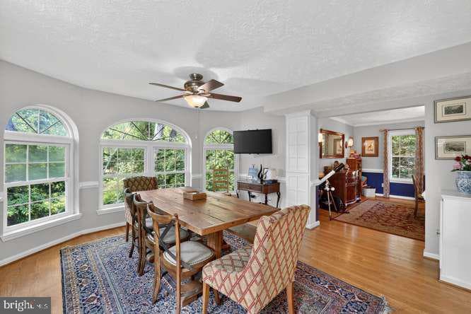 1307 Blackwalnut Court photo 22