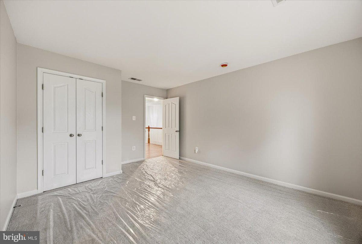 305 Howards Trust Ct photo 27