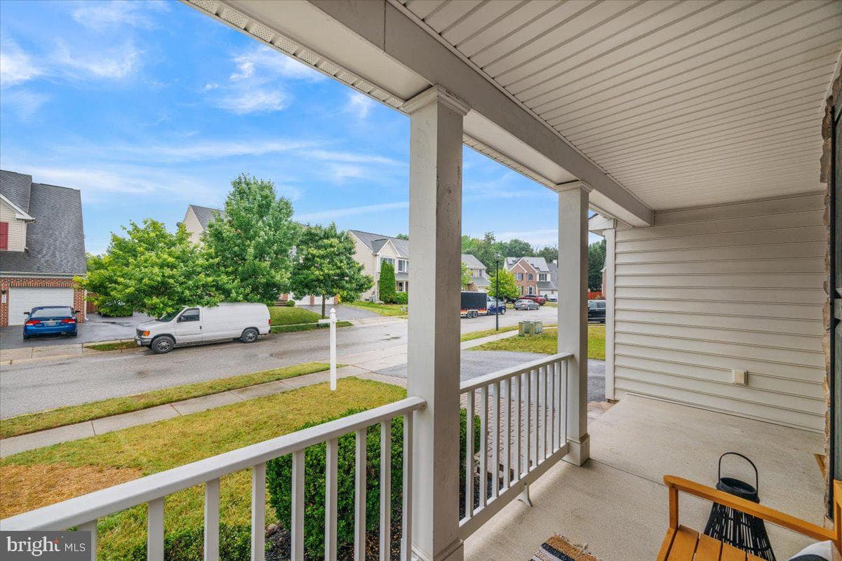 305 Howards Trust Ct photo 4