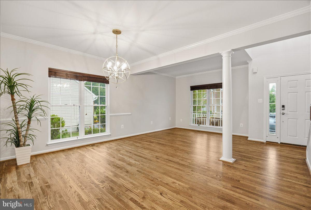 305 Howards Trust Ct photo 8