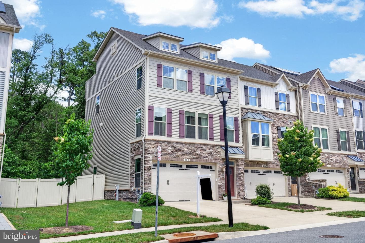 468 Marianna Drive photo 2