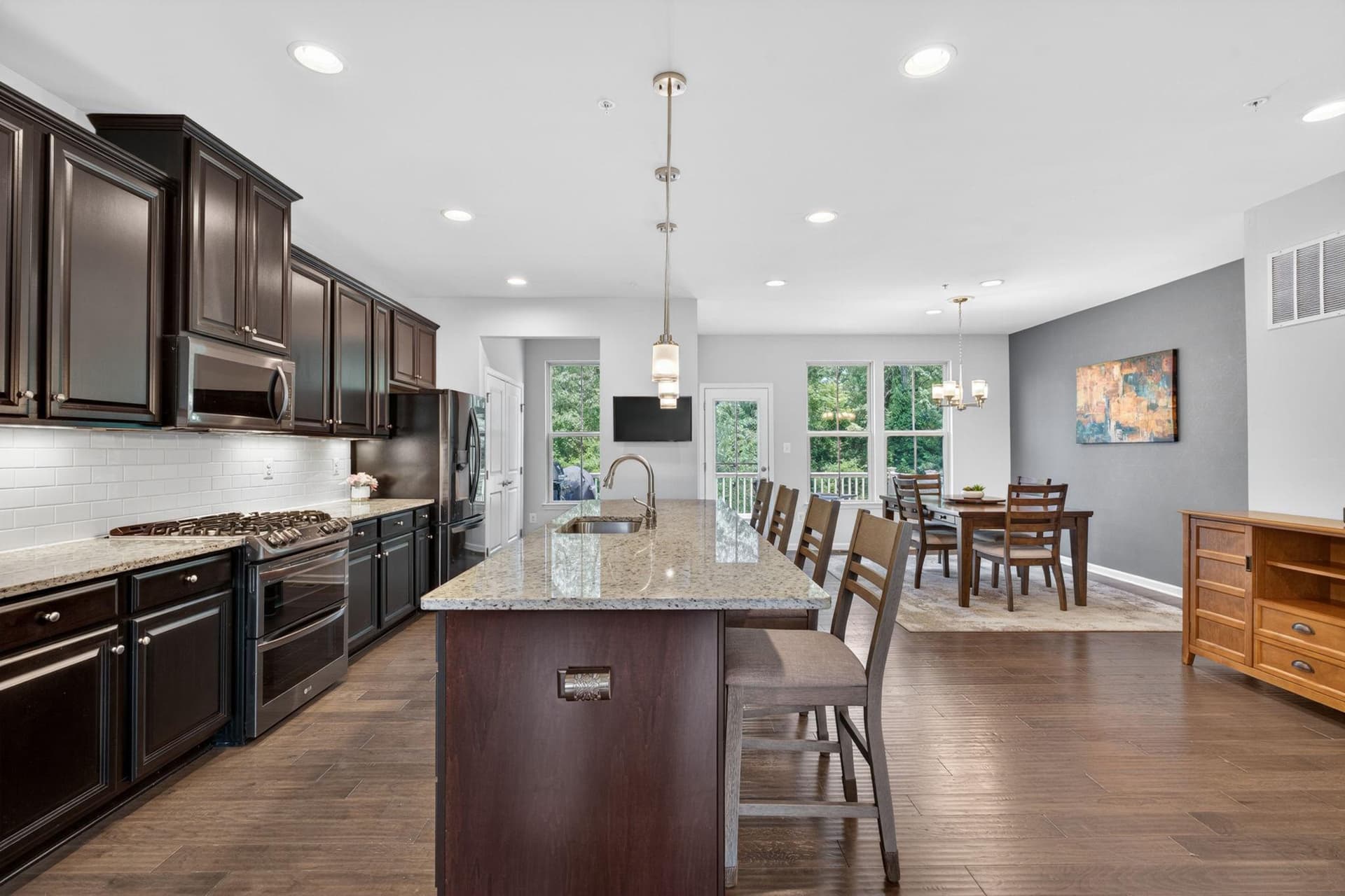 468 Marianna Drive photo 23