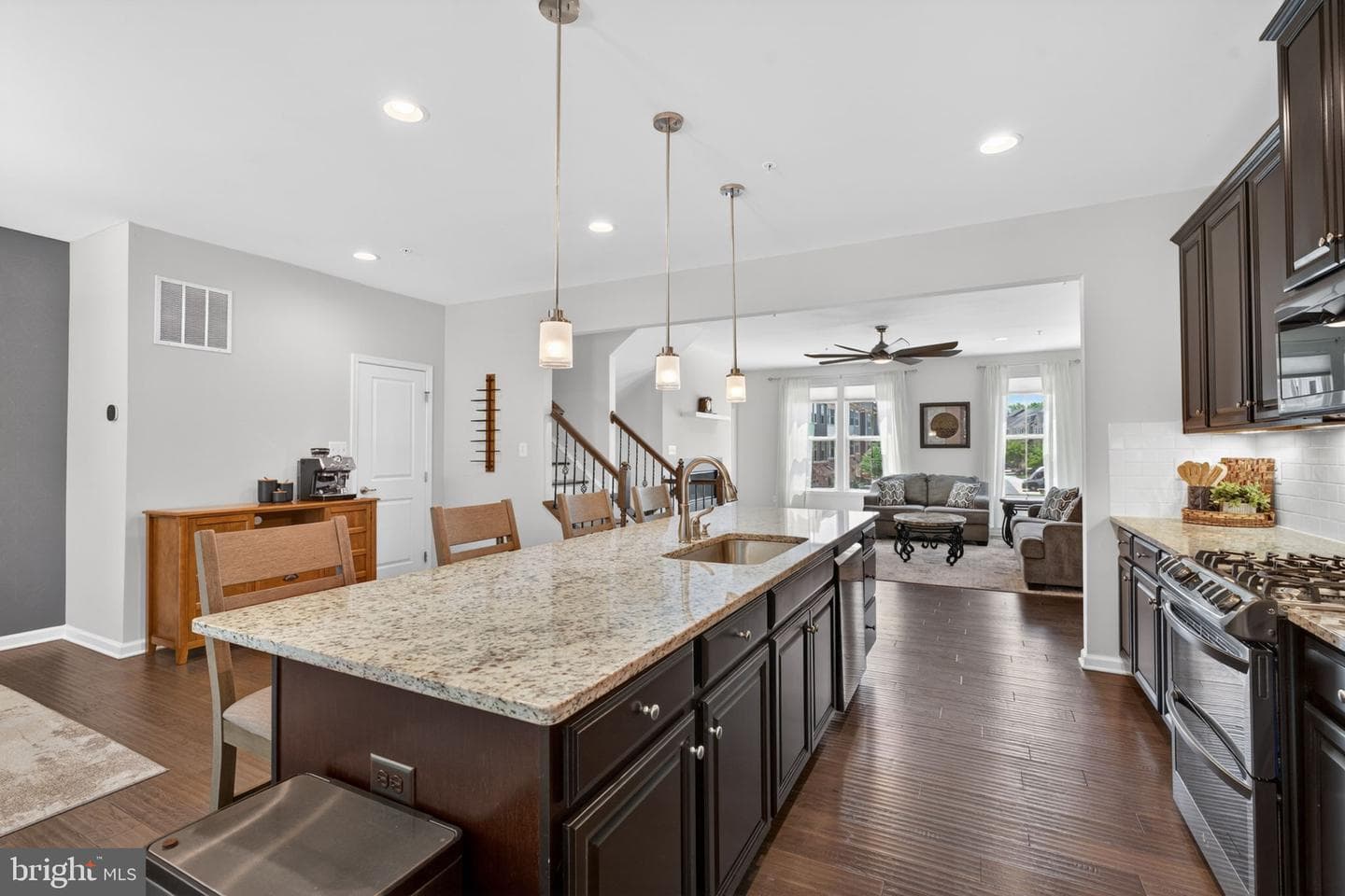 468 Marianna Drive photo 32