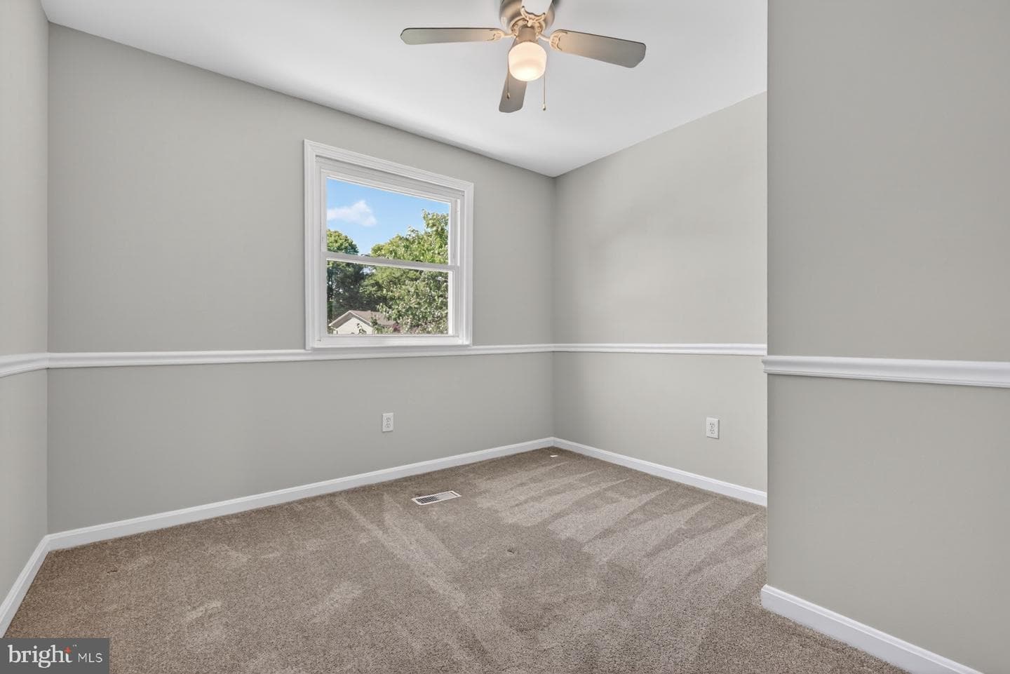 422 Ridgeview Court photo 26