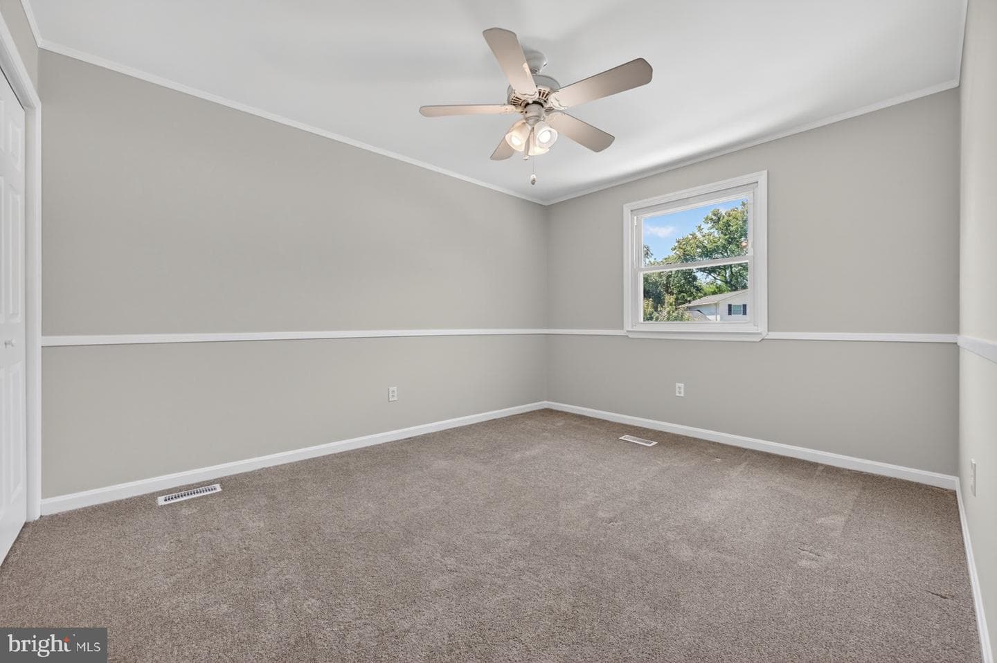 422 Ridgeview Court photo 32