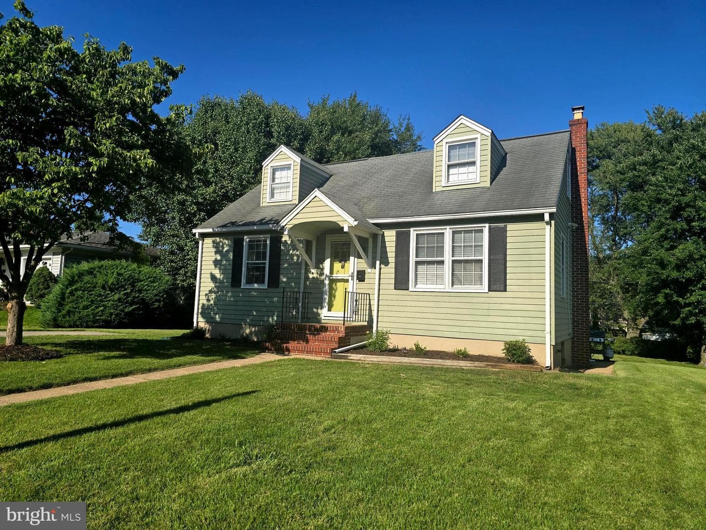 405 Sycamore Road photo 1