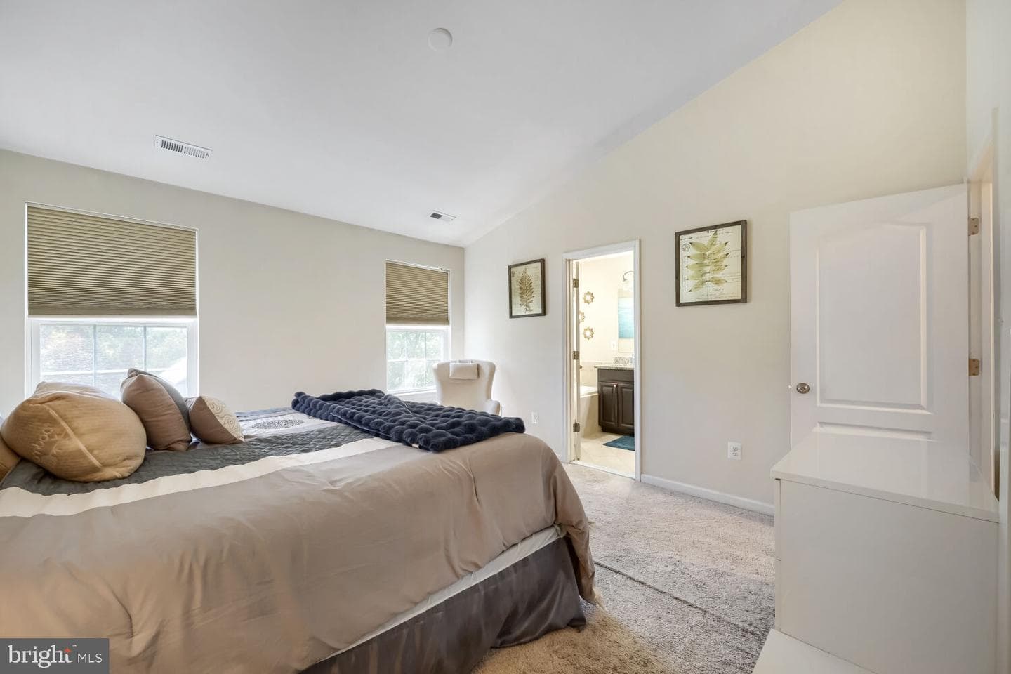 7724 Sentry Terrace photo 23