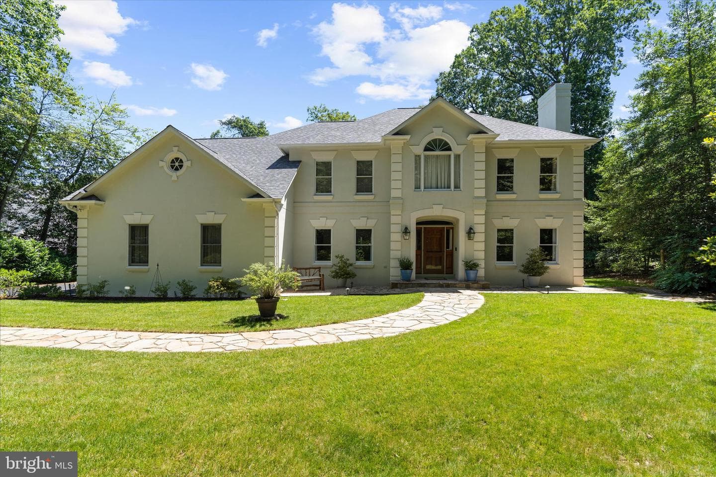 978 Stonington Drive photo 4