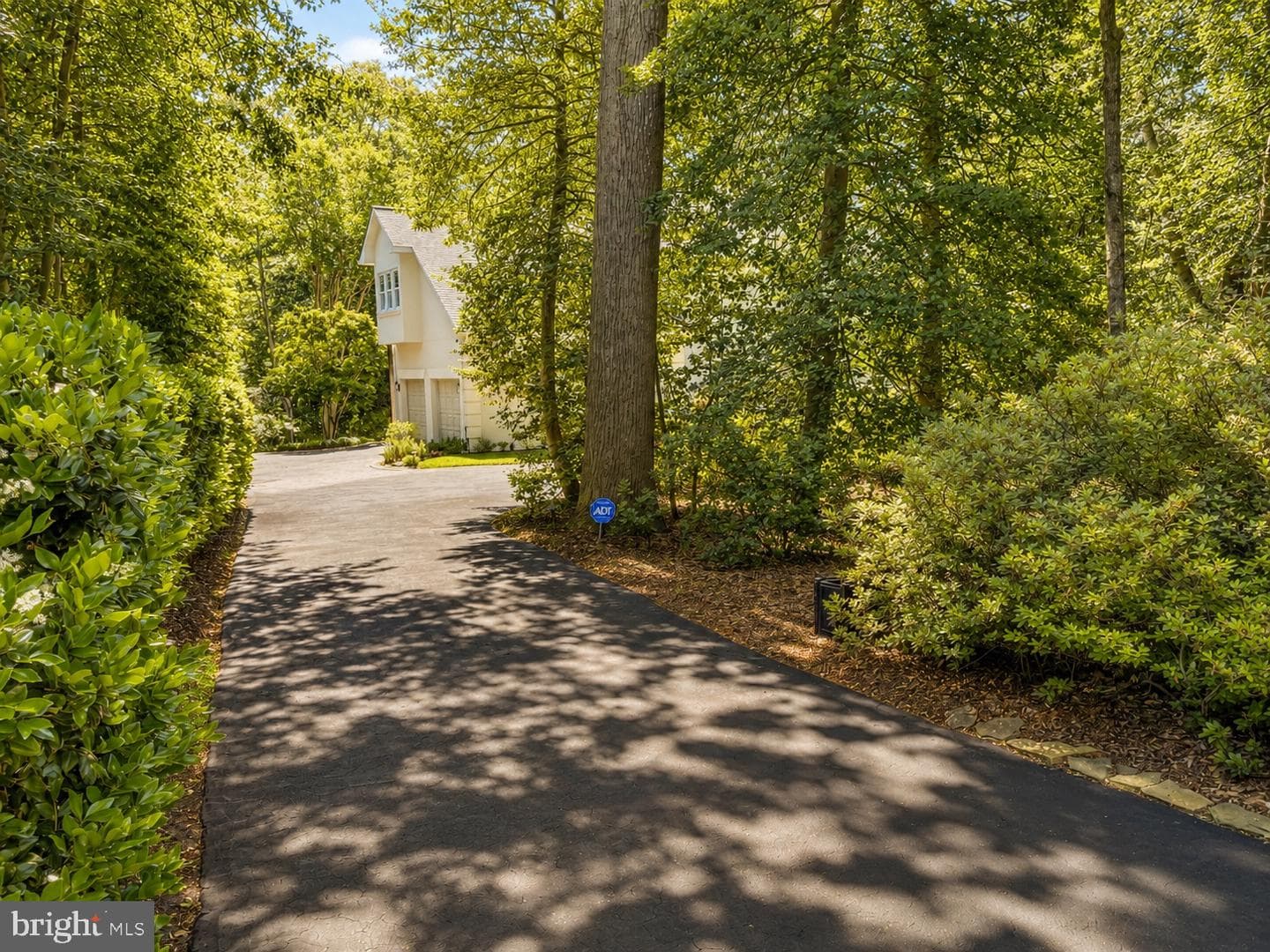 978 Stonington Drive photo 8