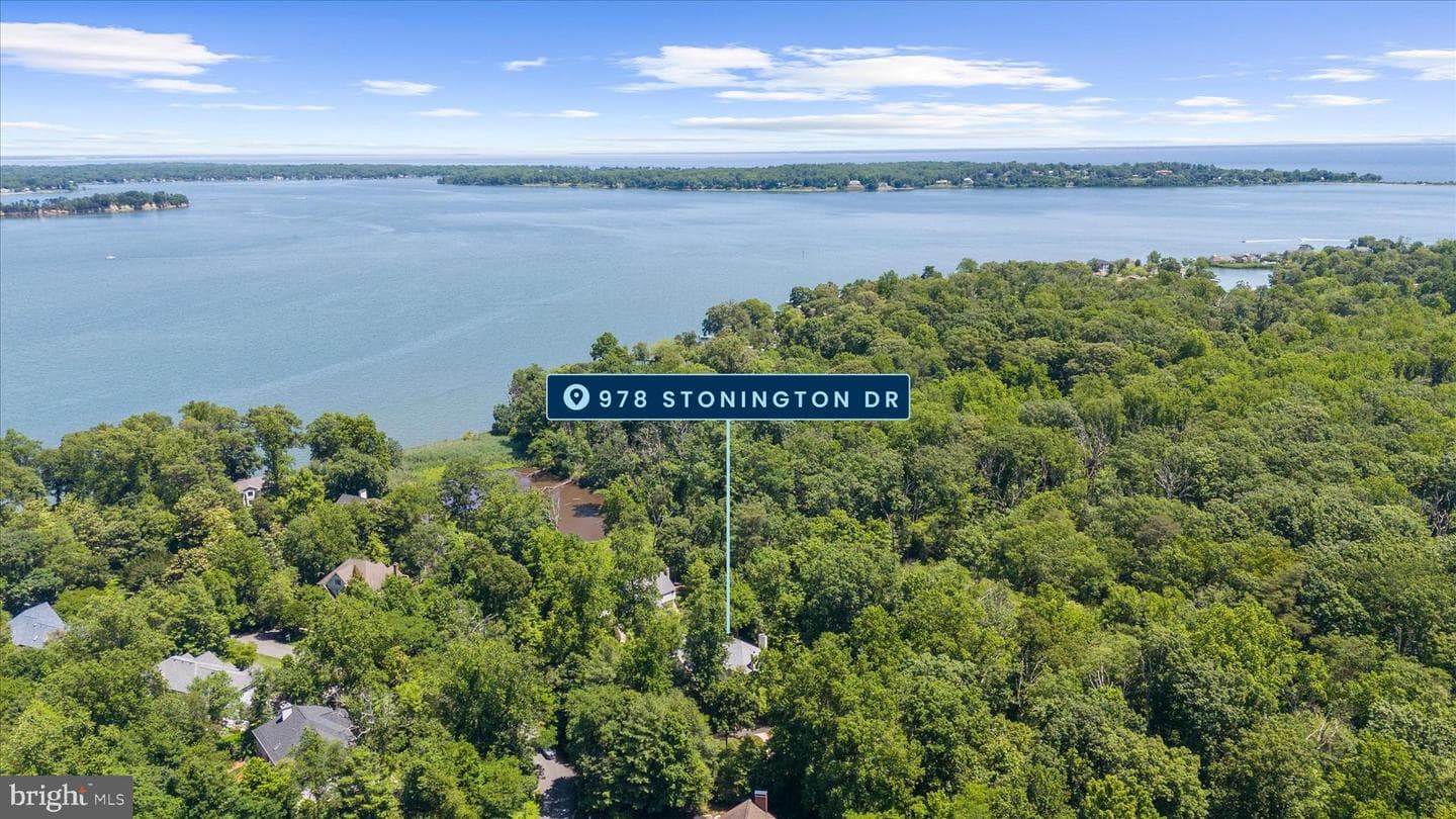 978 Stonington Drive photo 84