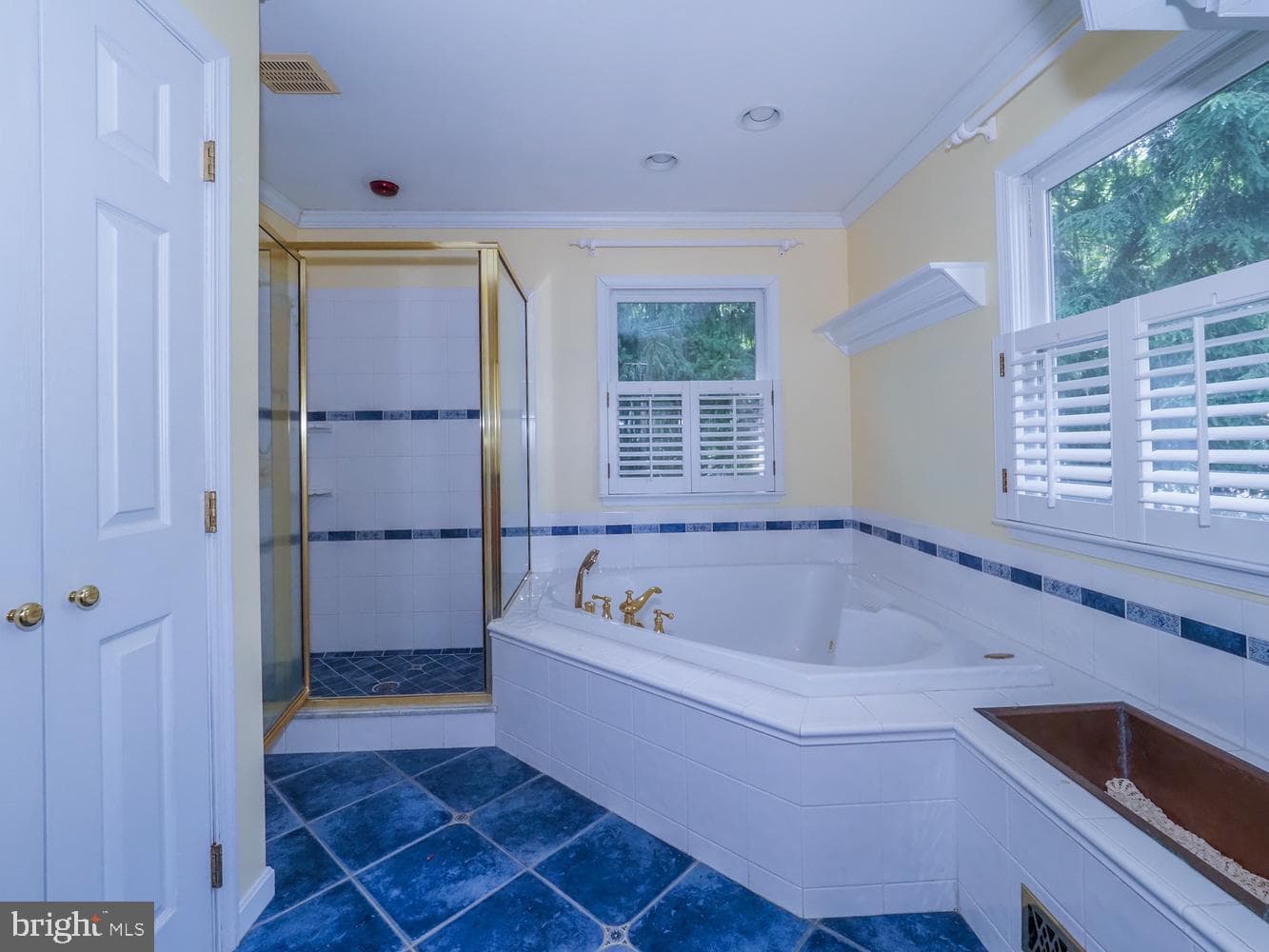2644 Queen Anne Circle photo 14