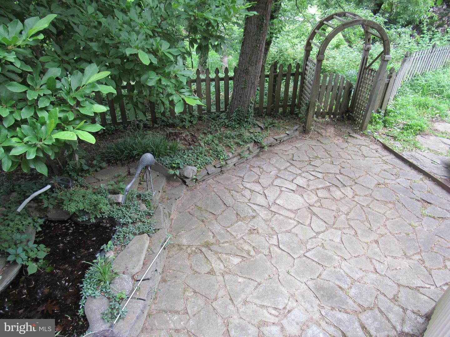 2644 Queen Anne Circle photo 23