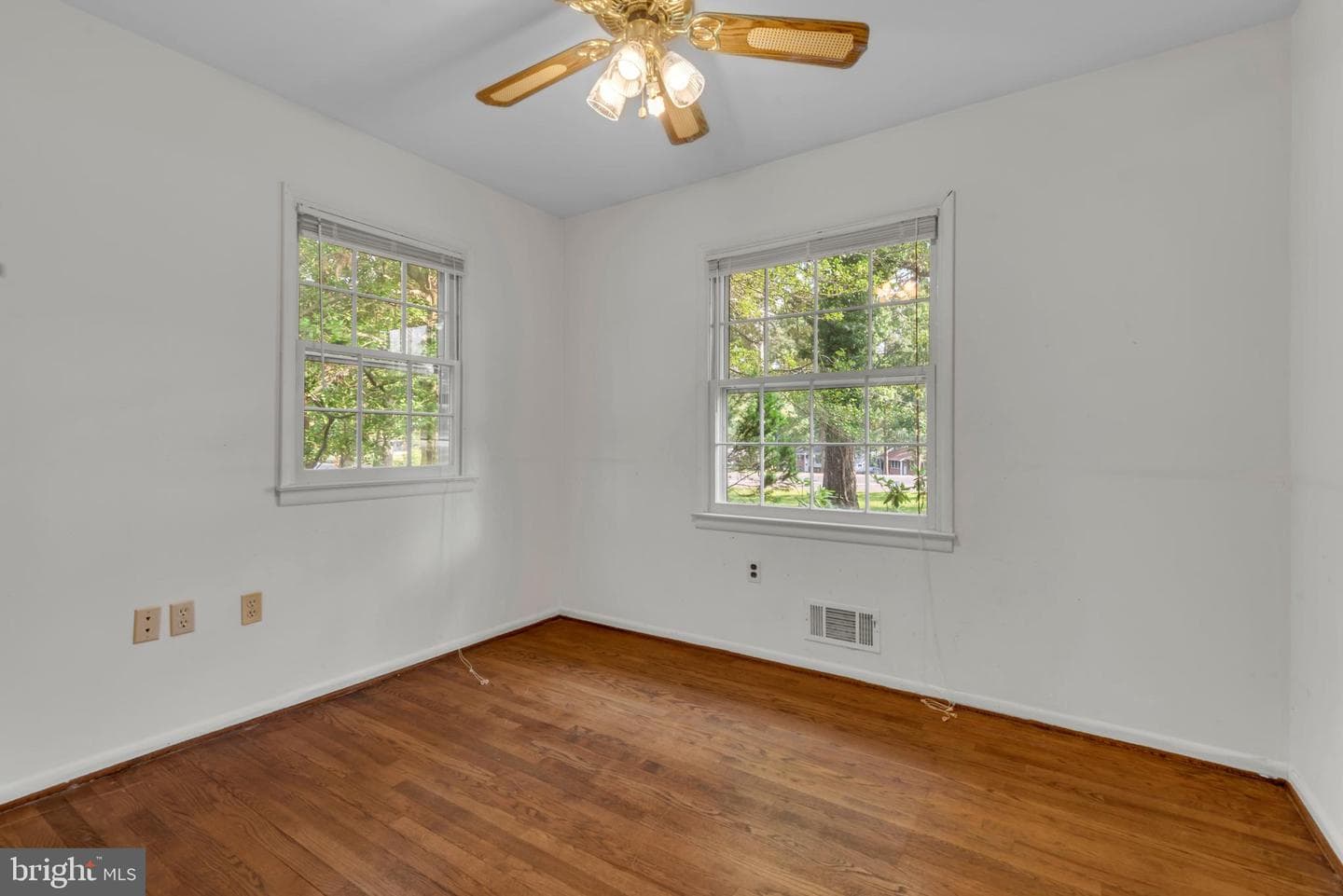 1554 Long Point Road photo 24