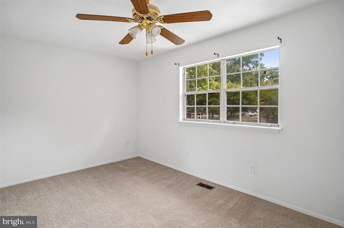 122 Merryman Court photo 23