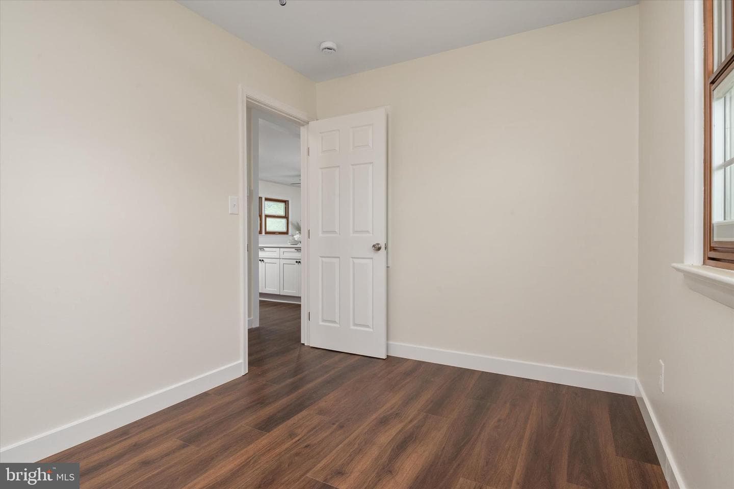 100 Carroll Dr photo 19