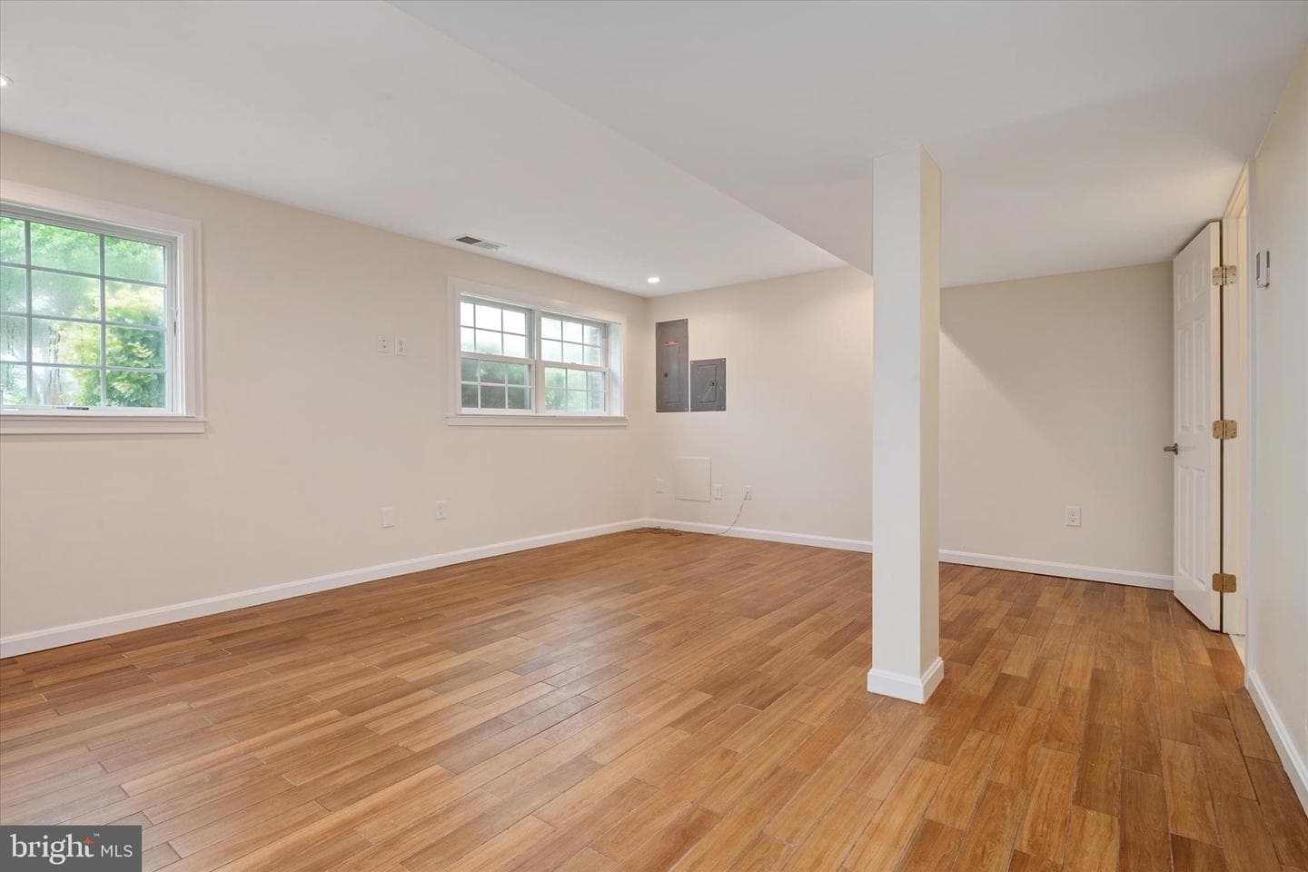 100 Carroll Dr photo 27