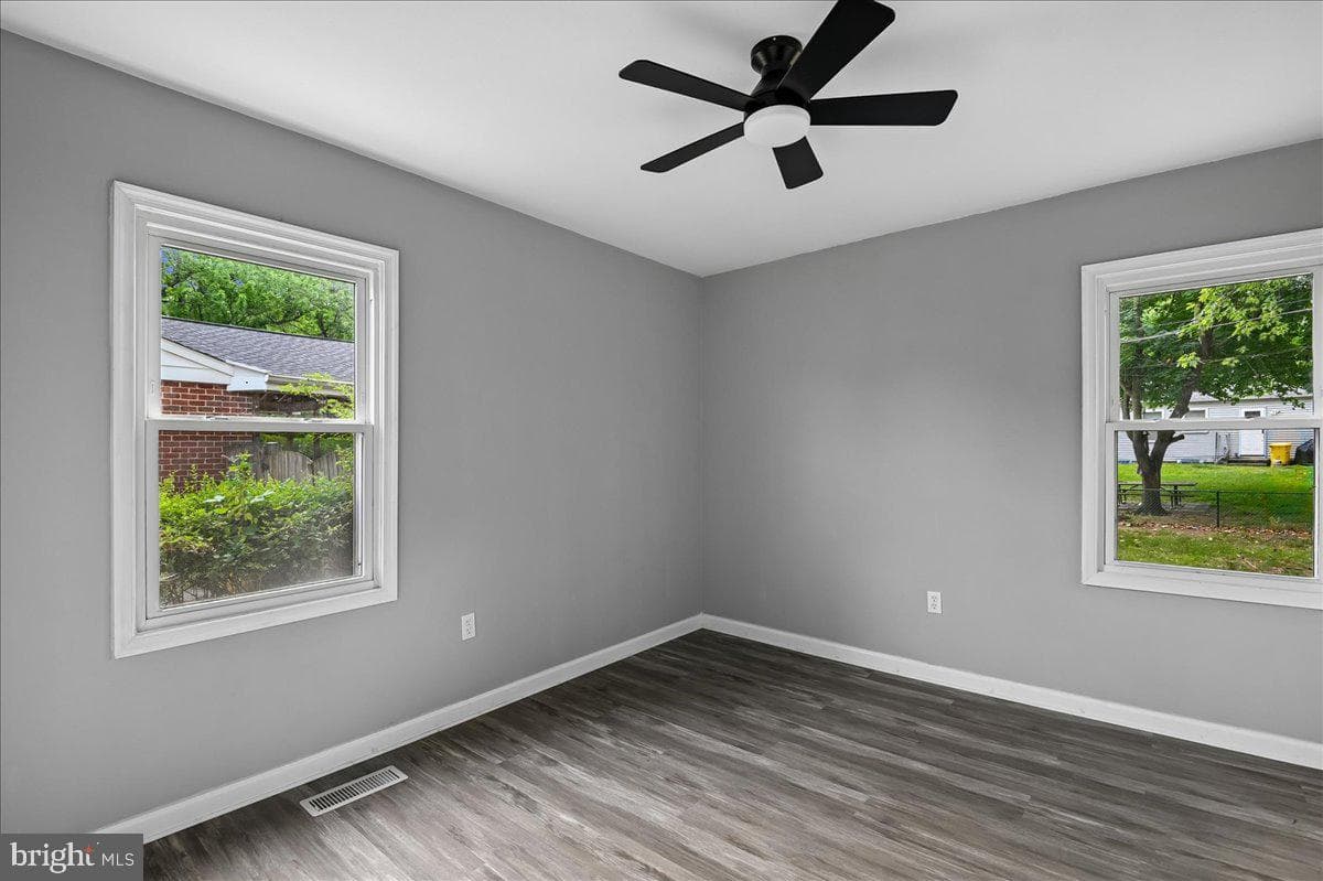1015 Dumbarton Rd photo 13