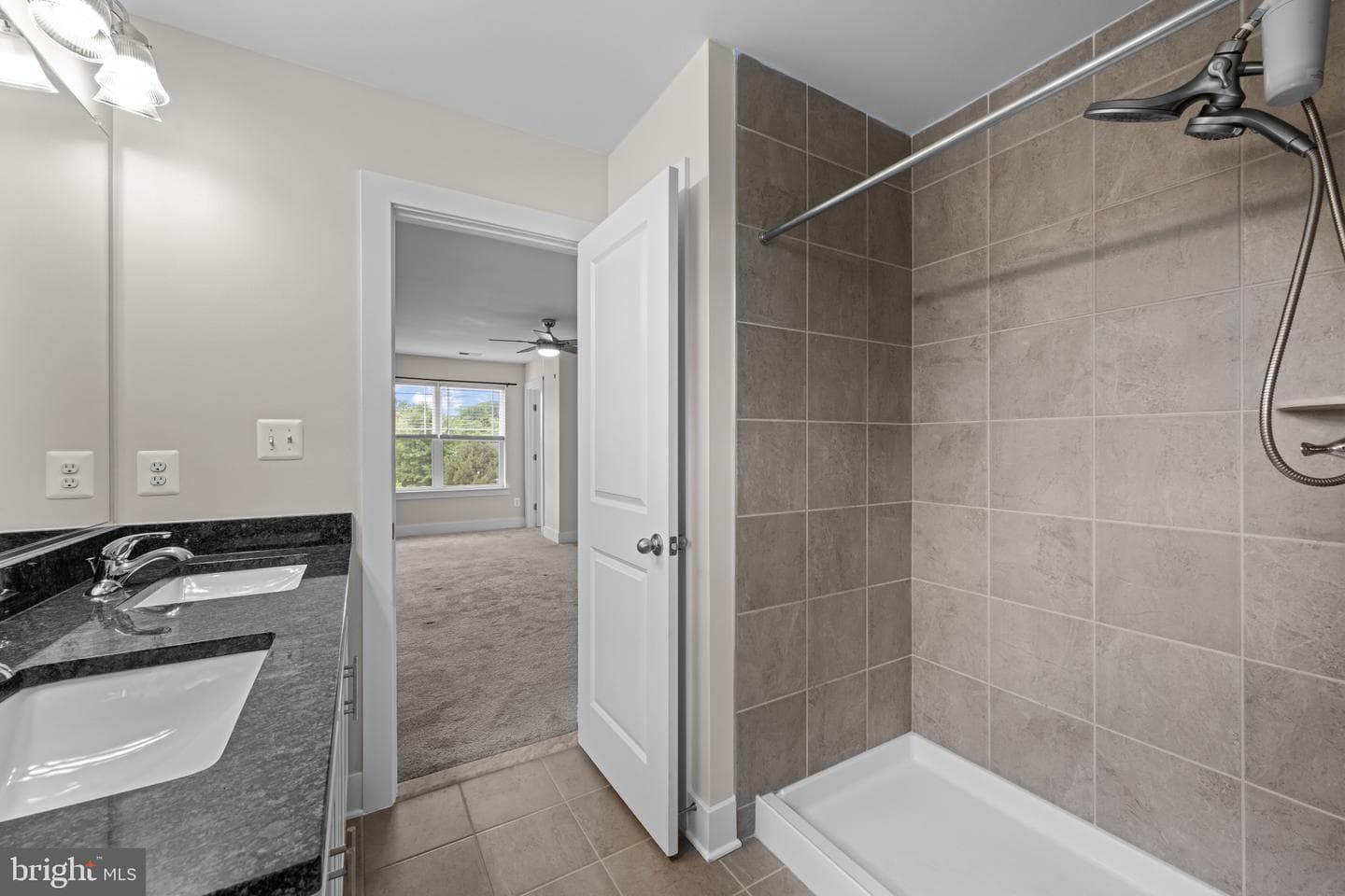 5707 Lowell Street photo 25