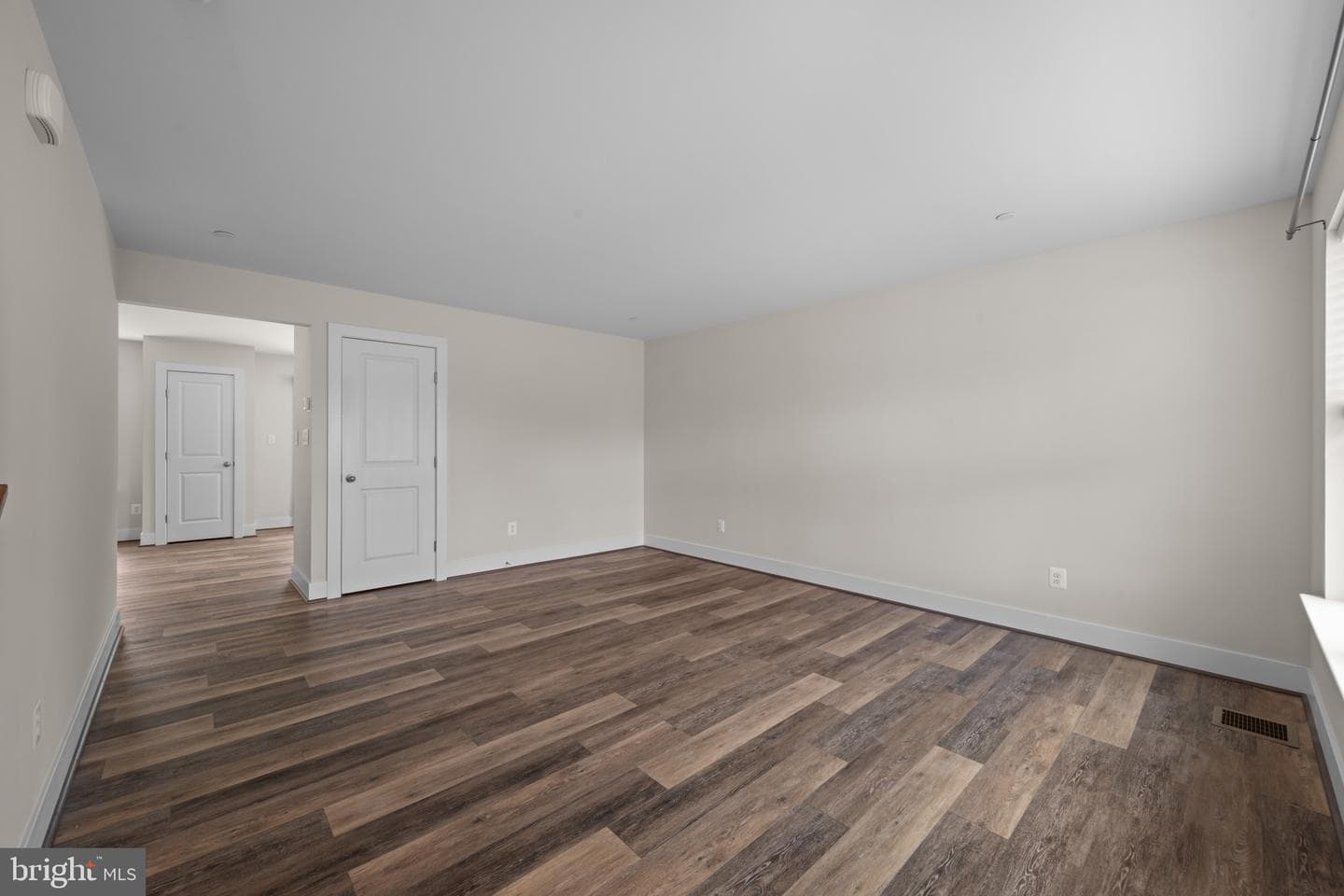 5707 Lowell Street photo 7