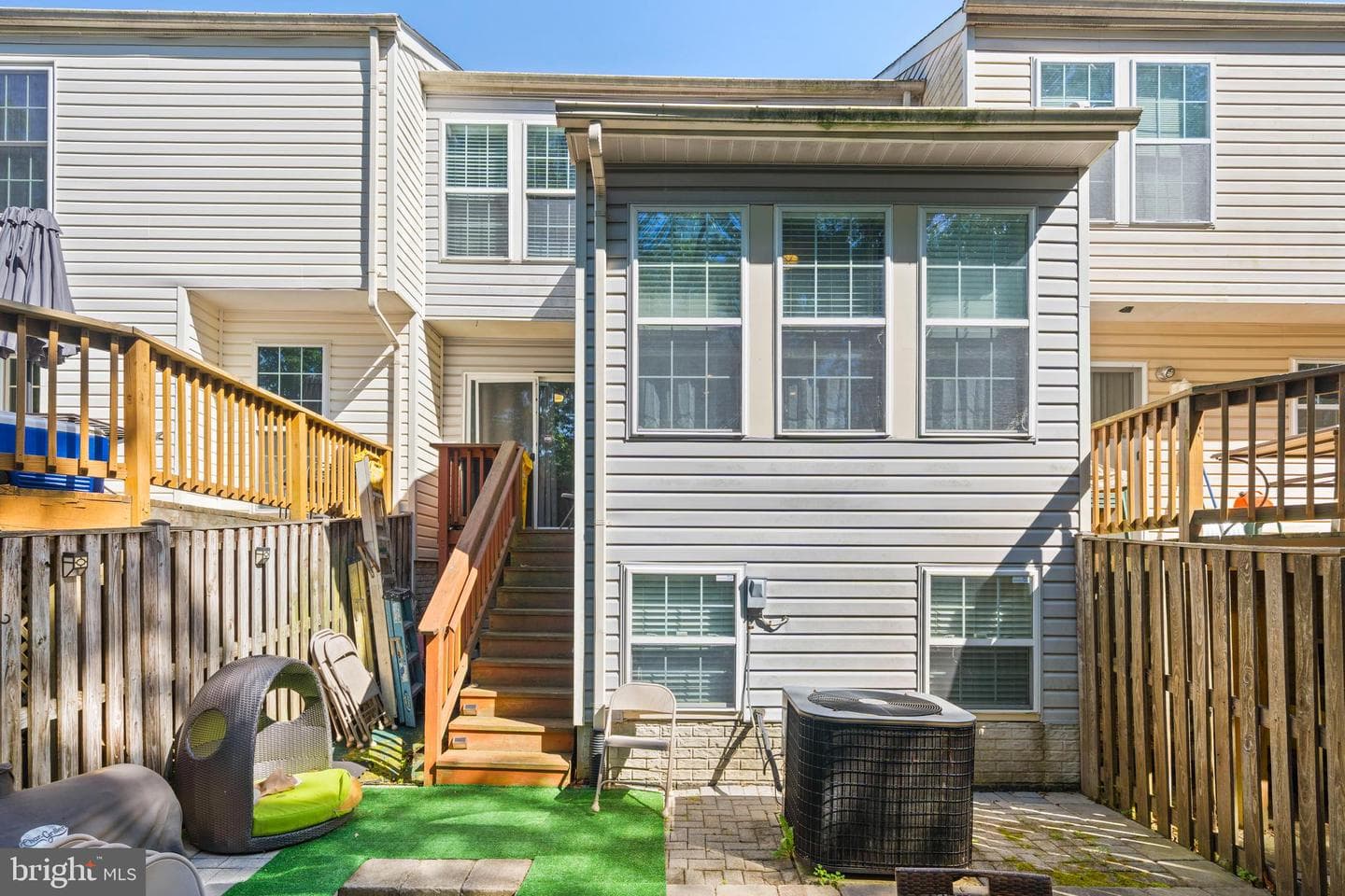 220 Foxtree Drive photo 34