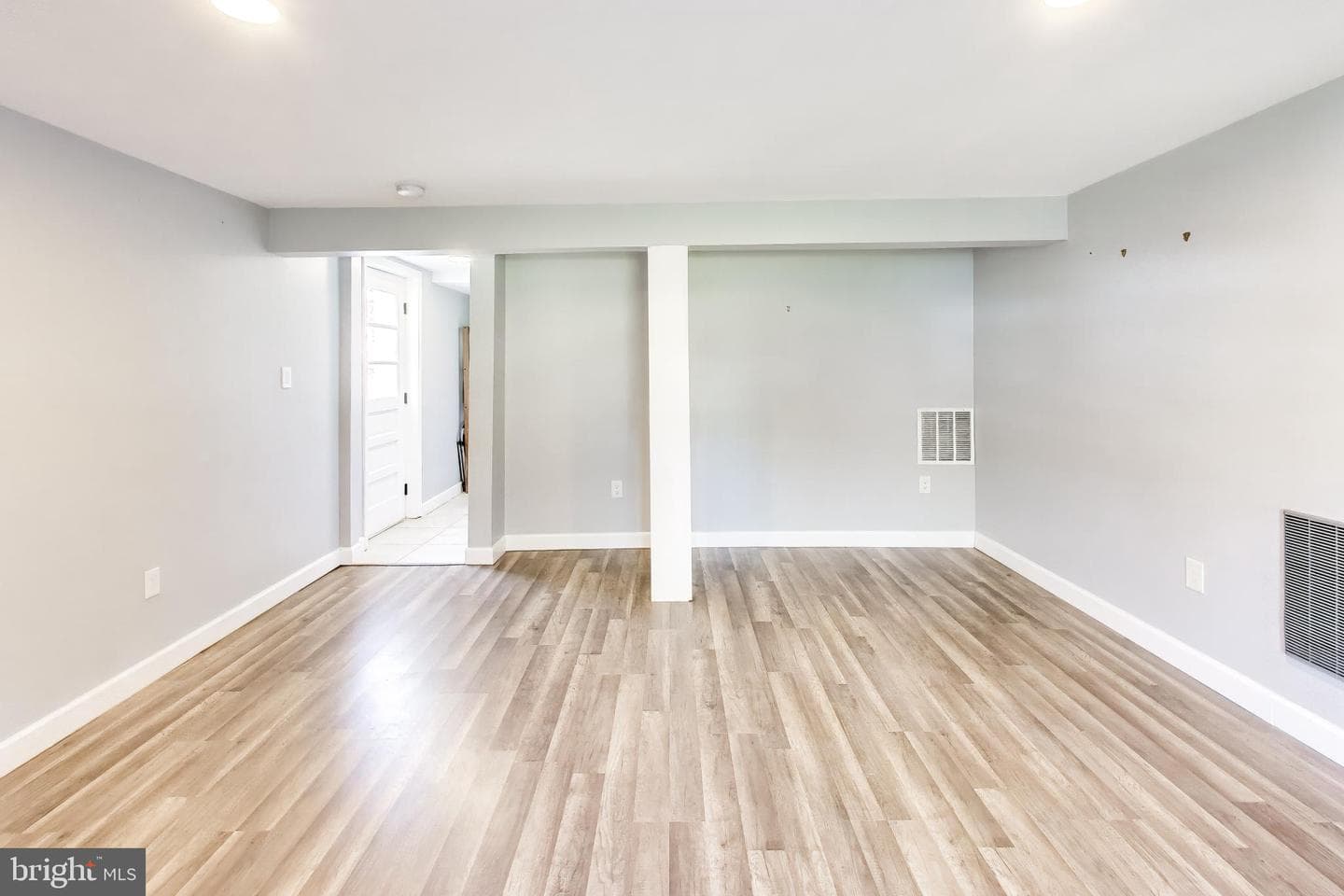 8014 Forest Glen Drive photo 20