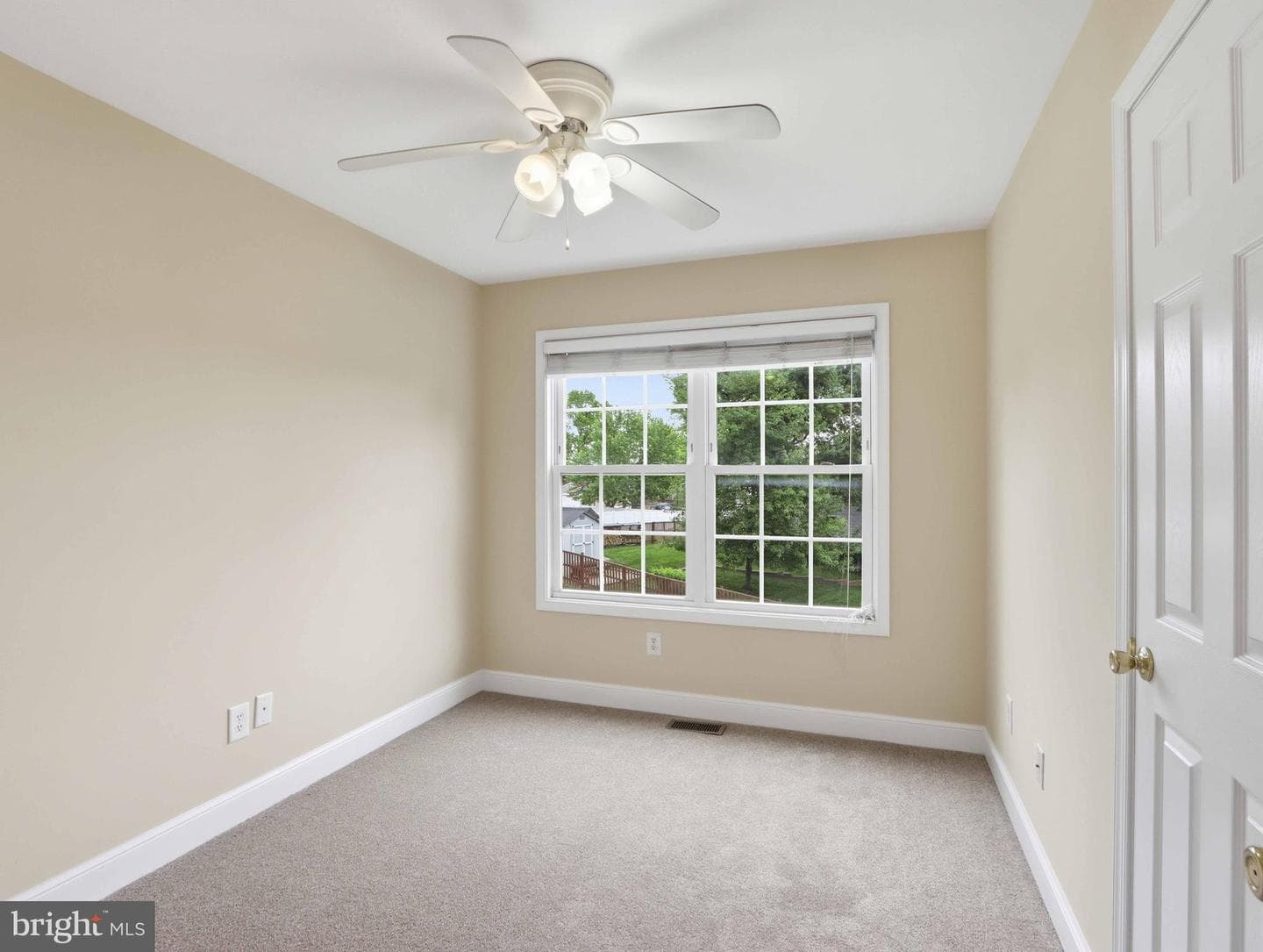7654 Turnbrook Drive photo 24
