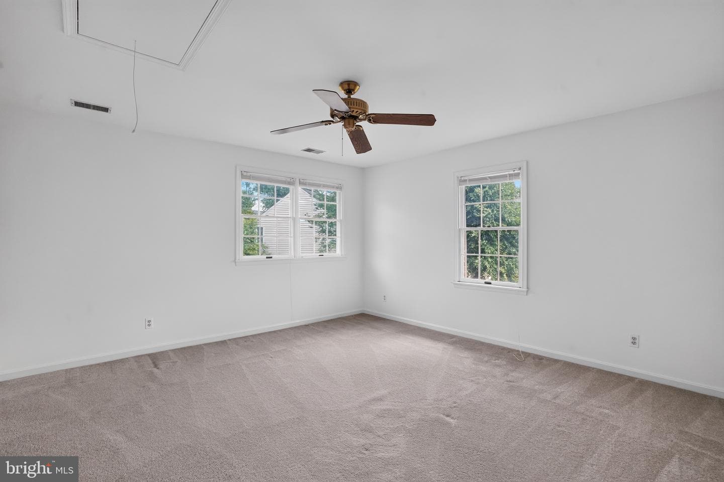 1303 Persimmontree Court photo 38