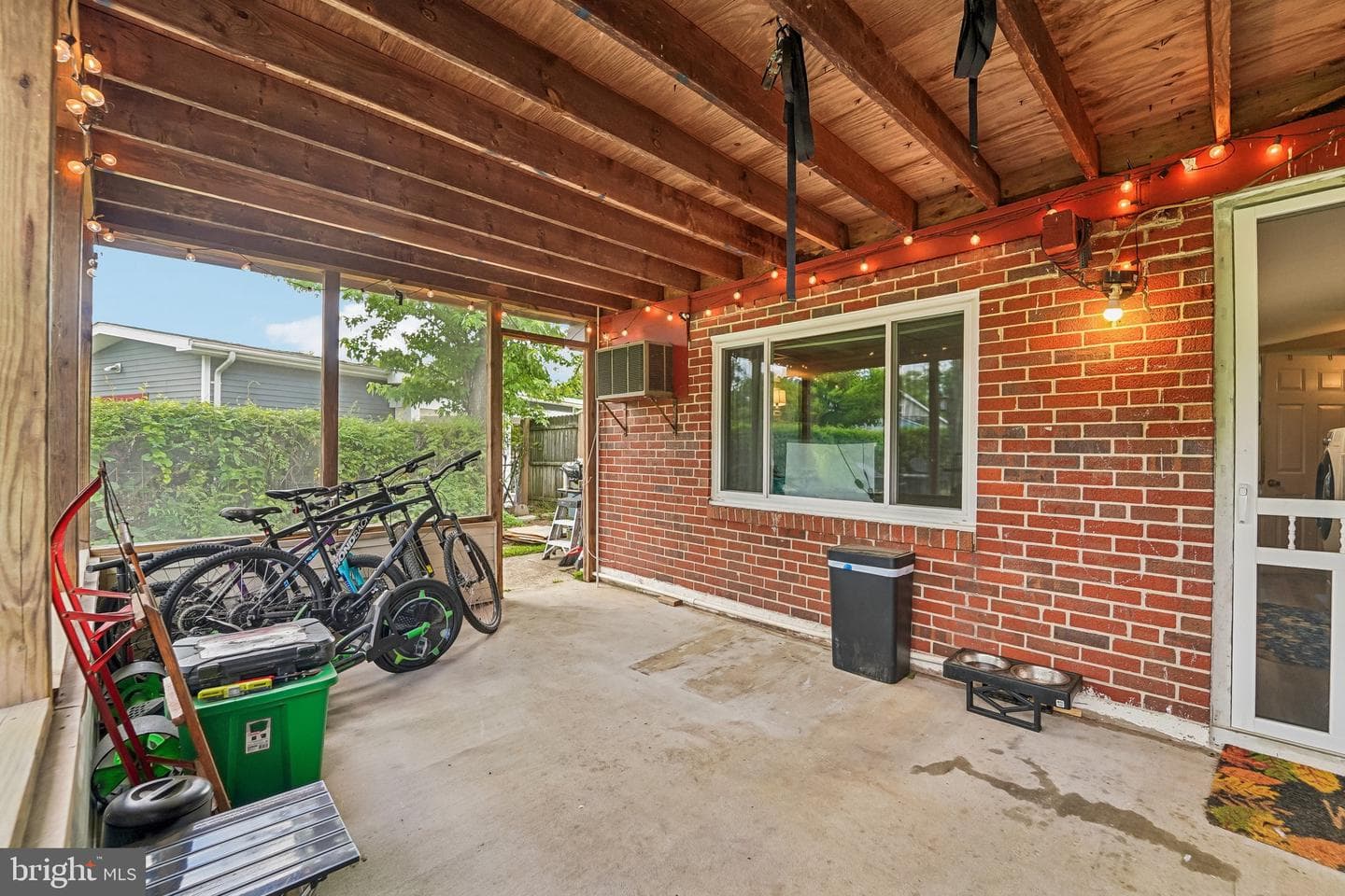 1203 Cathedral Dr photo 22