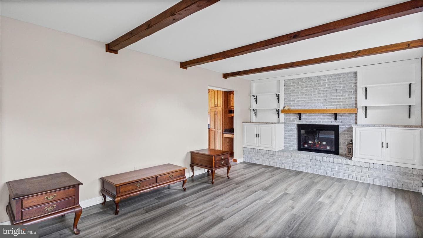 7896 Chalice Road photo 4