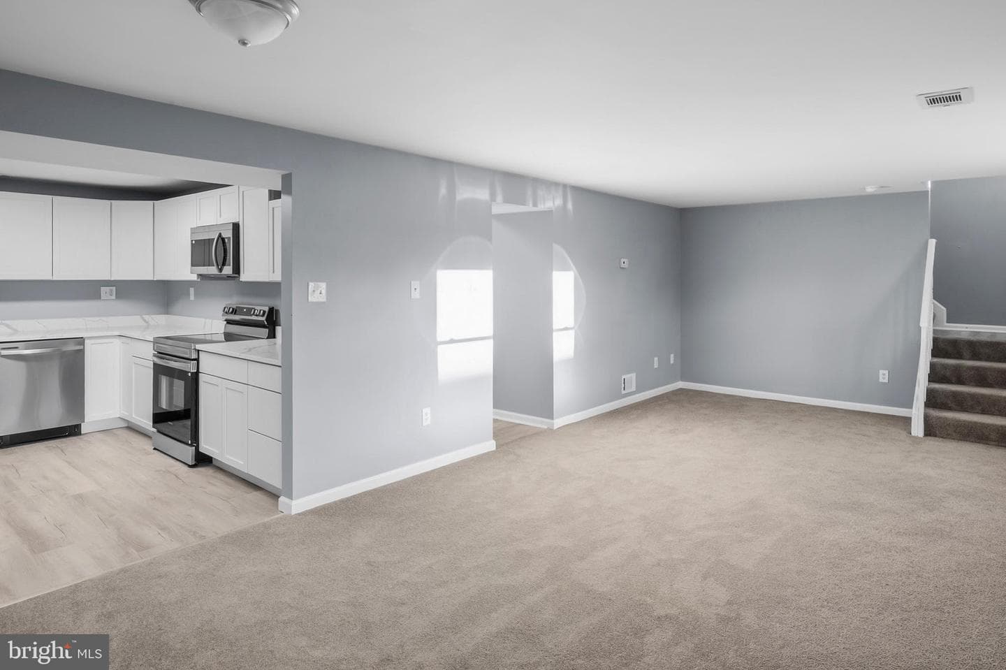 657 Chapelgate Drive photo 4
