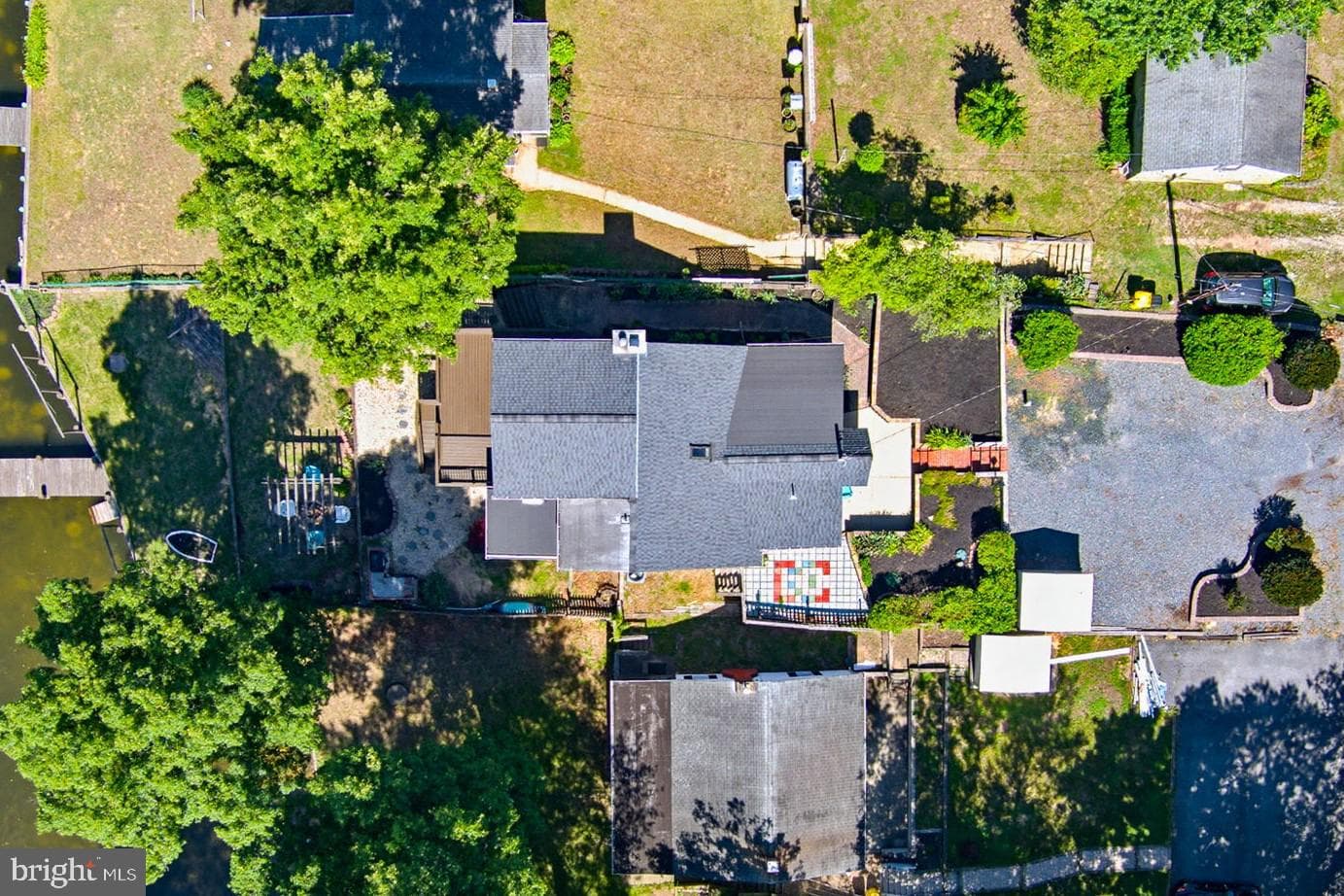 601 Riverside Drive photo 32