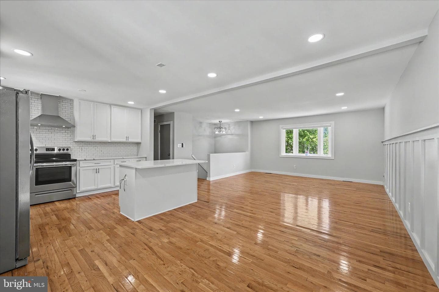 401 Grove Ridge Court photo 5
