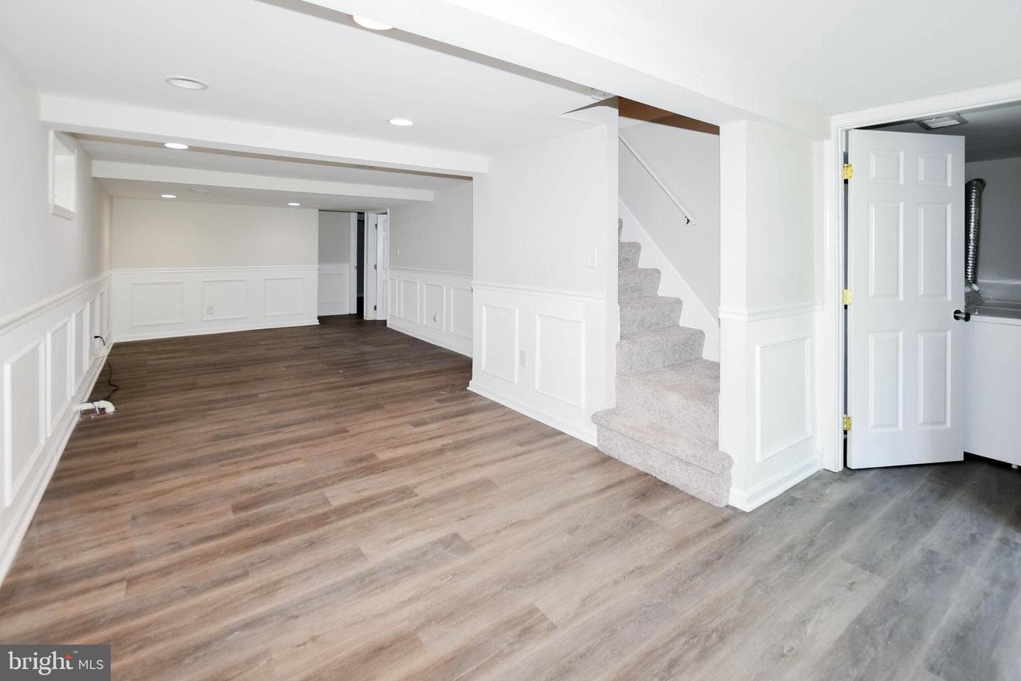 356 Forest Beach Road photo 29
