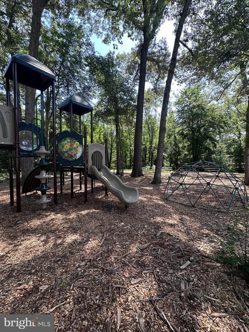 289 Whistling Pine Road photo 46