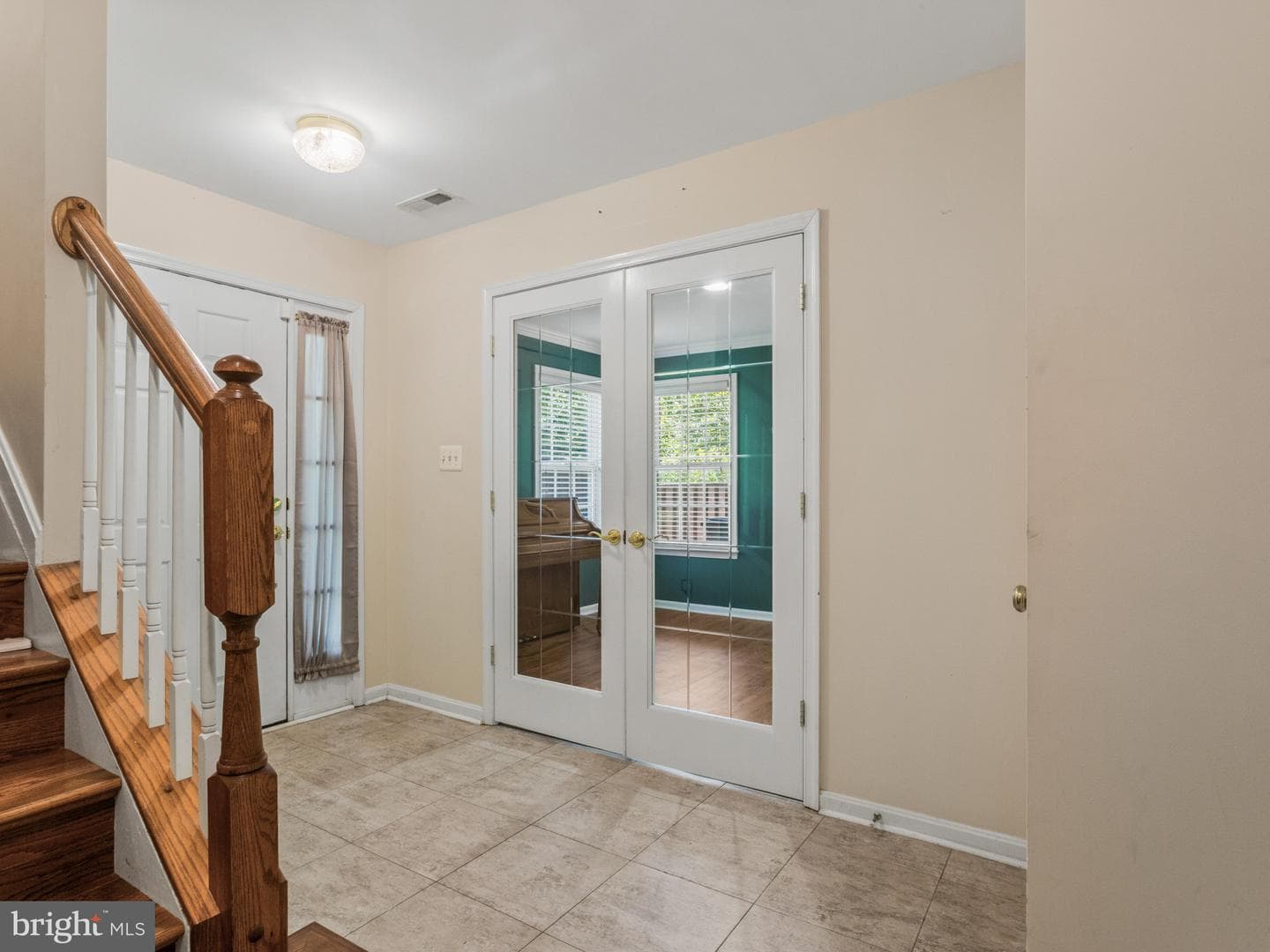 2433 Ogden Square photo 7