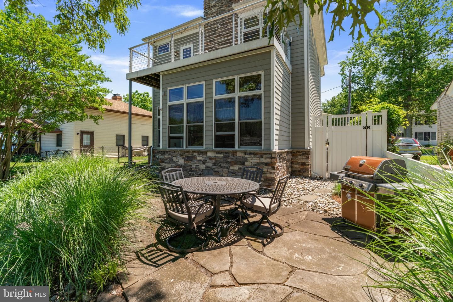 993 Round Bay Road photo 32