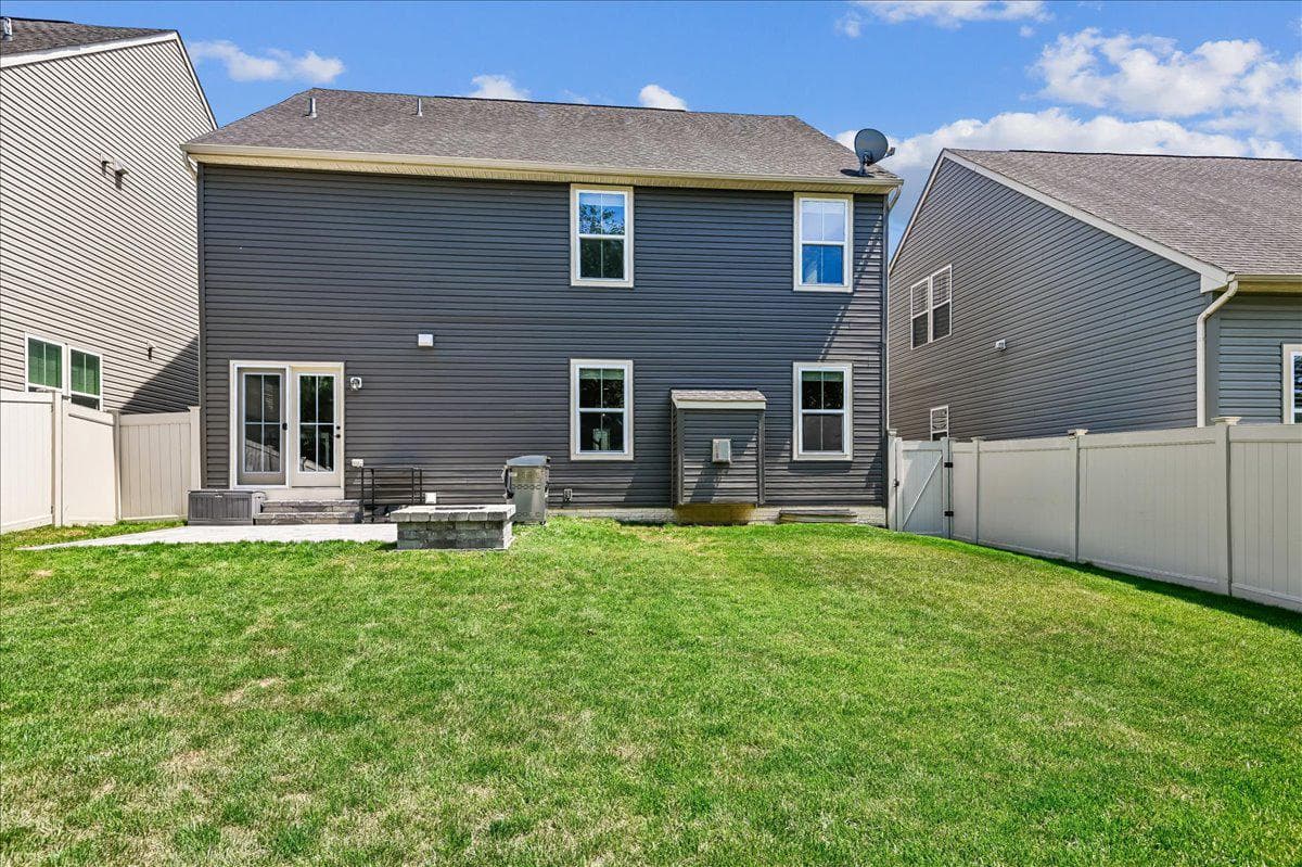 8124 Meadowgate Circle photo 41