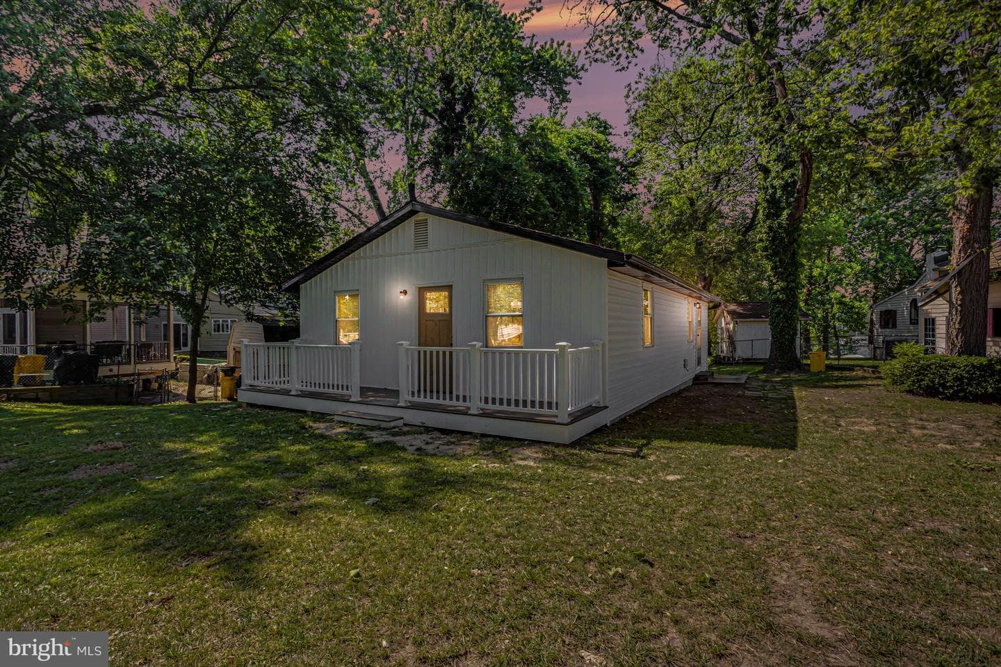 910 Pierpoint Drive