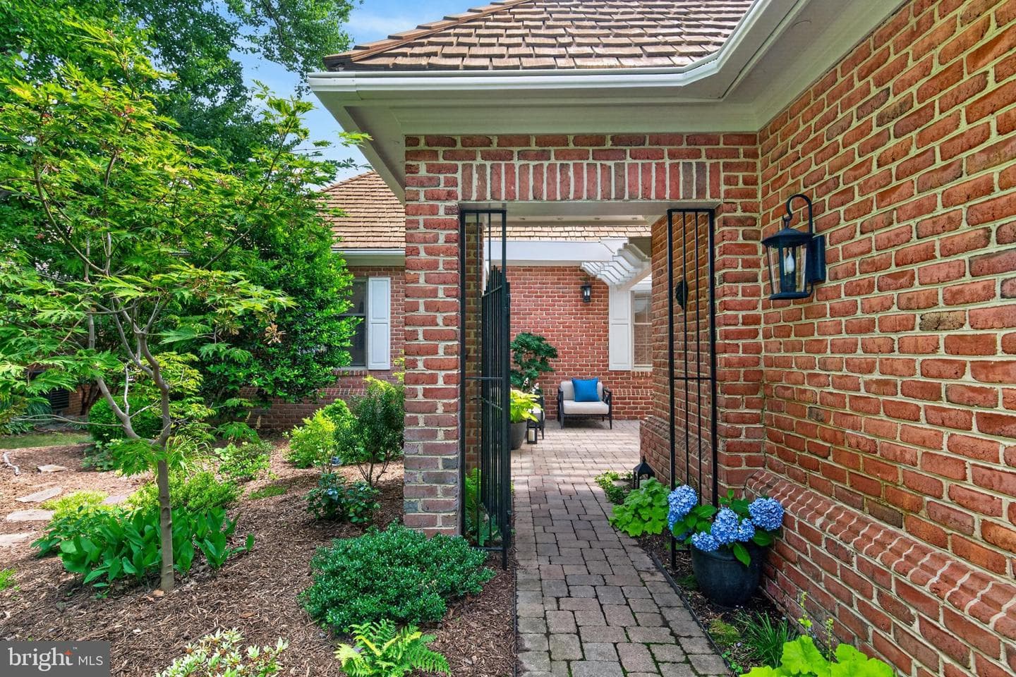 1010 S River Landing Road photo 40
