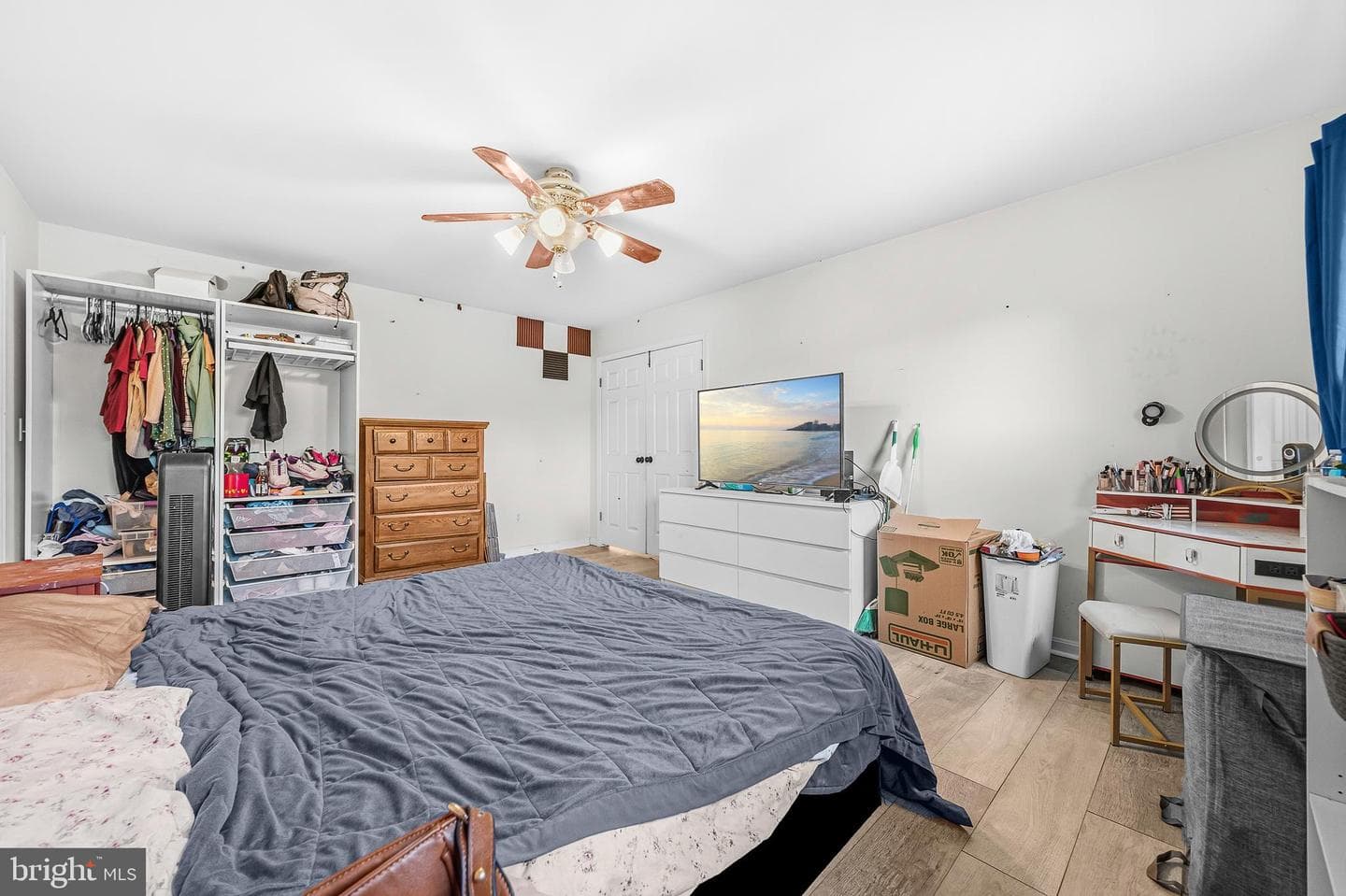 907 Golden Eye Court photo 32