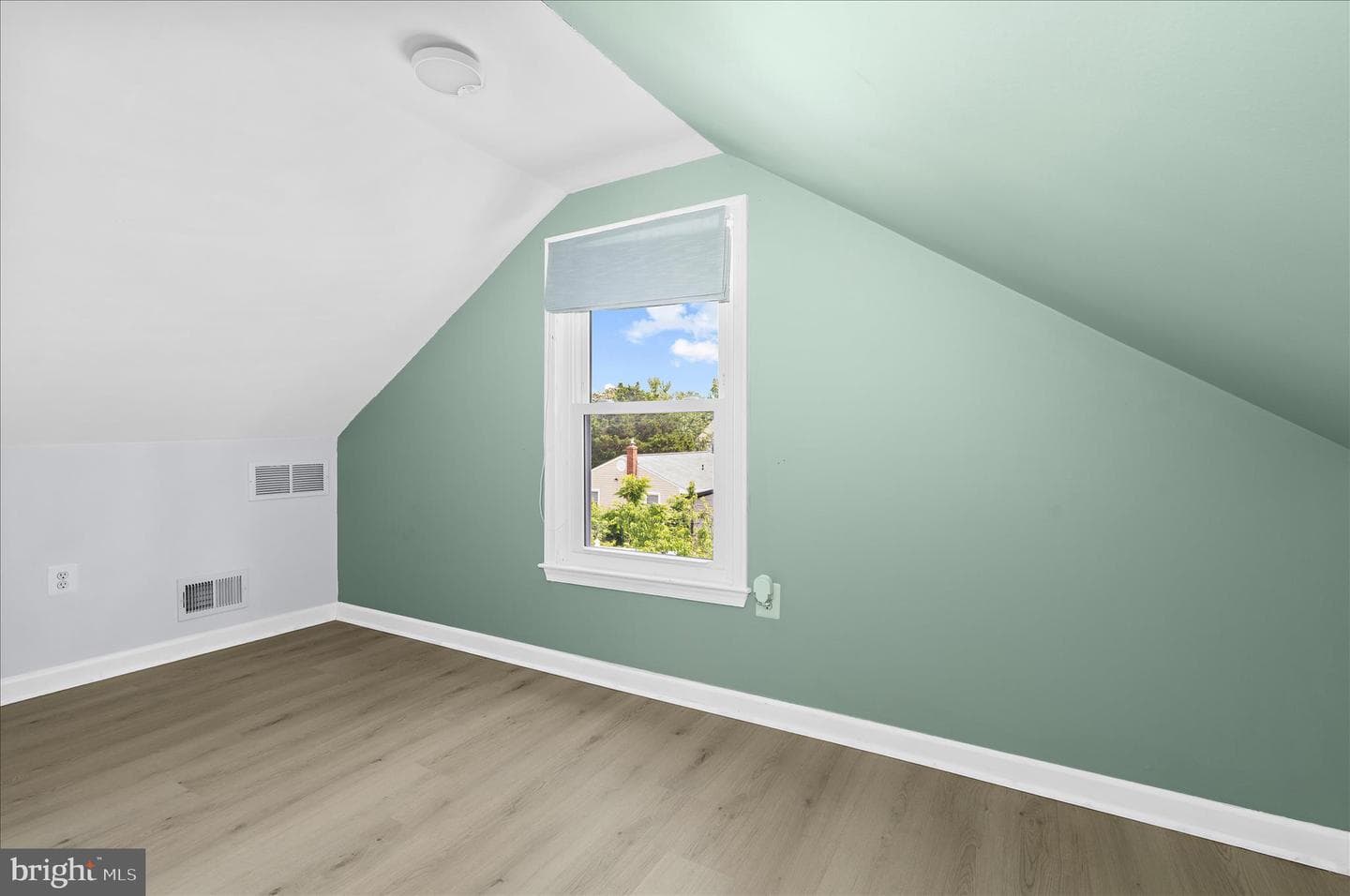 7825 Bridge Drive photo 30