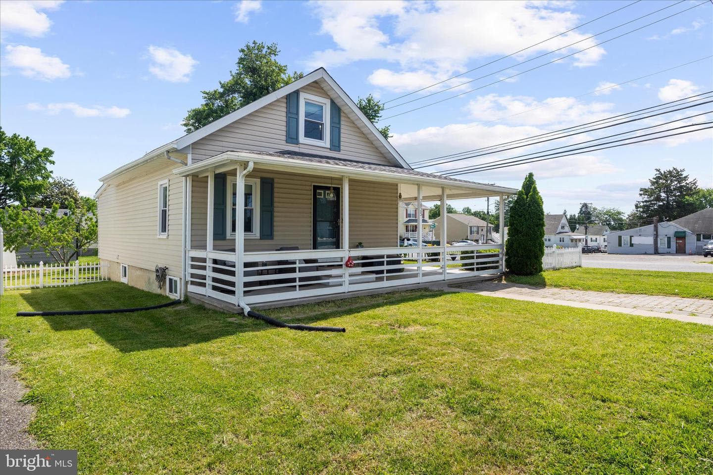 7825 Bridge Drive photo 4