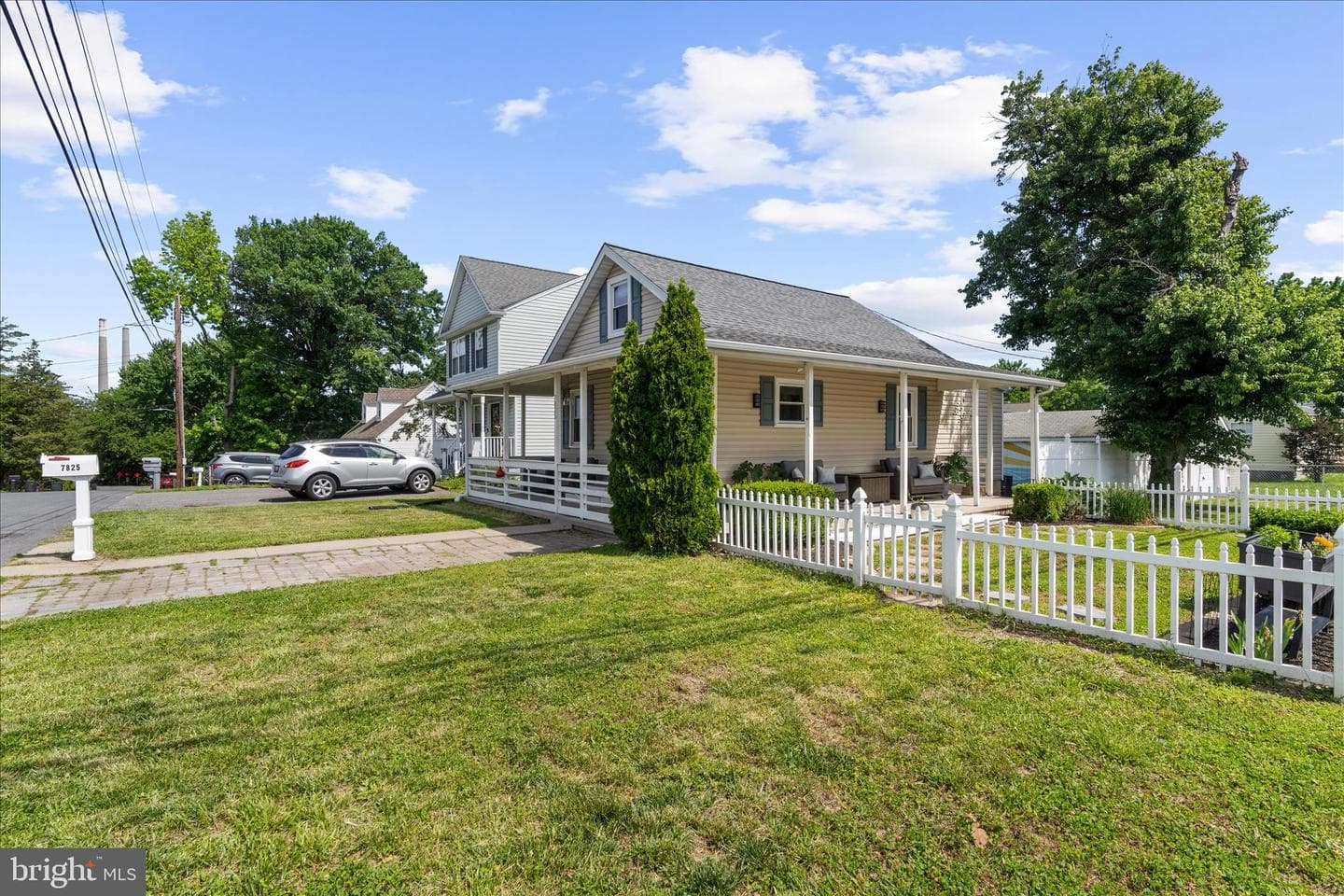 7825 Bridge Drive photo 5