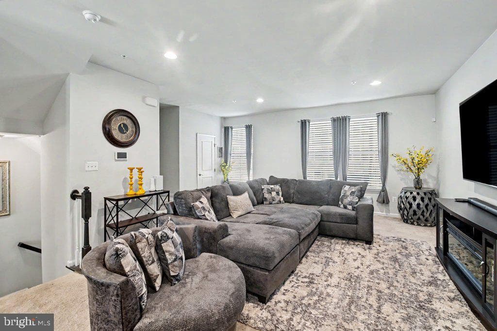 8338 Kippis Road photo 3