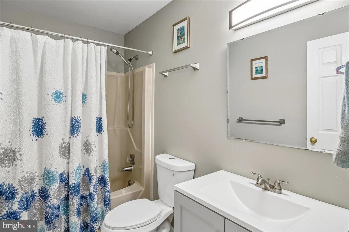120 Kingswood Road photo 32